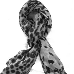 Animal print scarf with Skull detail